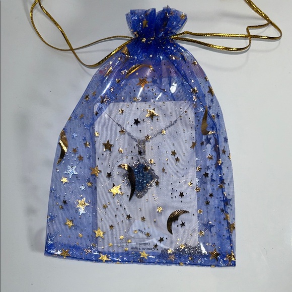 NWT - Picture 7 of 7